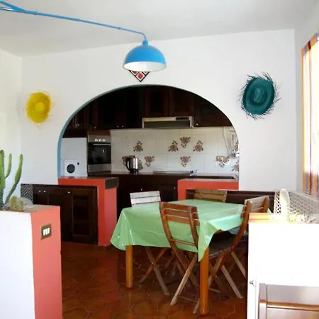 Welcoming Family House In With Large Garden Ferienhaus Olivetta