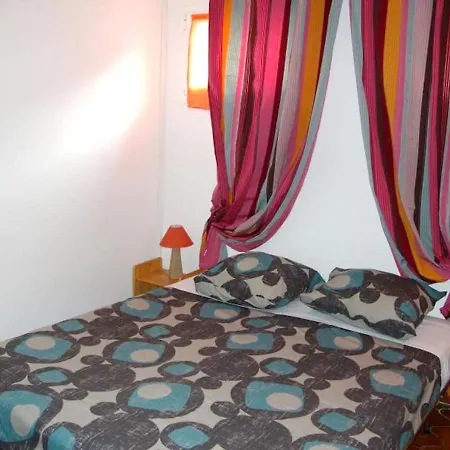 Holiday home Welcoming Family House In With Large Garden