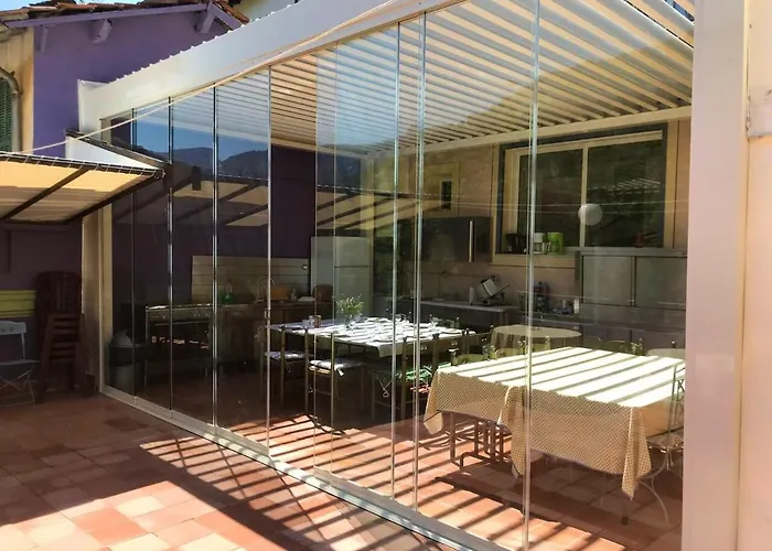 Welcoming Family House In With Large Garden Olivetta